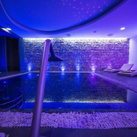 Nicolaus Prime 4*